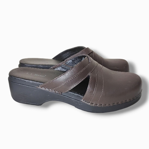 L.L. Bean Leather Clogs Size 39 Slip-On Preppy Classic Comfort Coastal - Picture 1 of 11